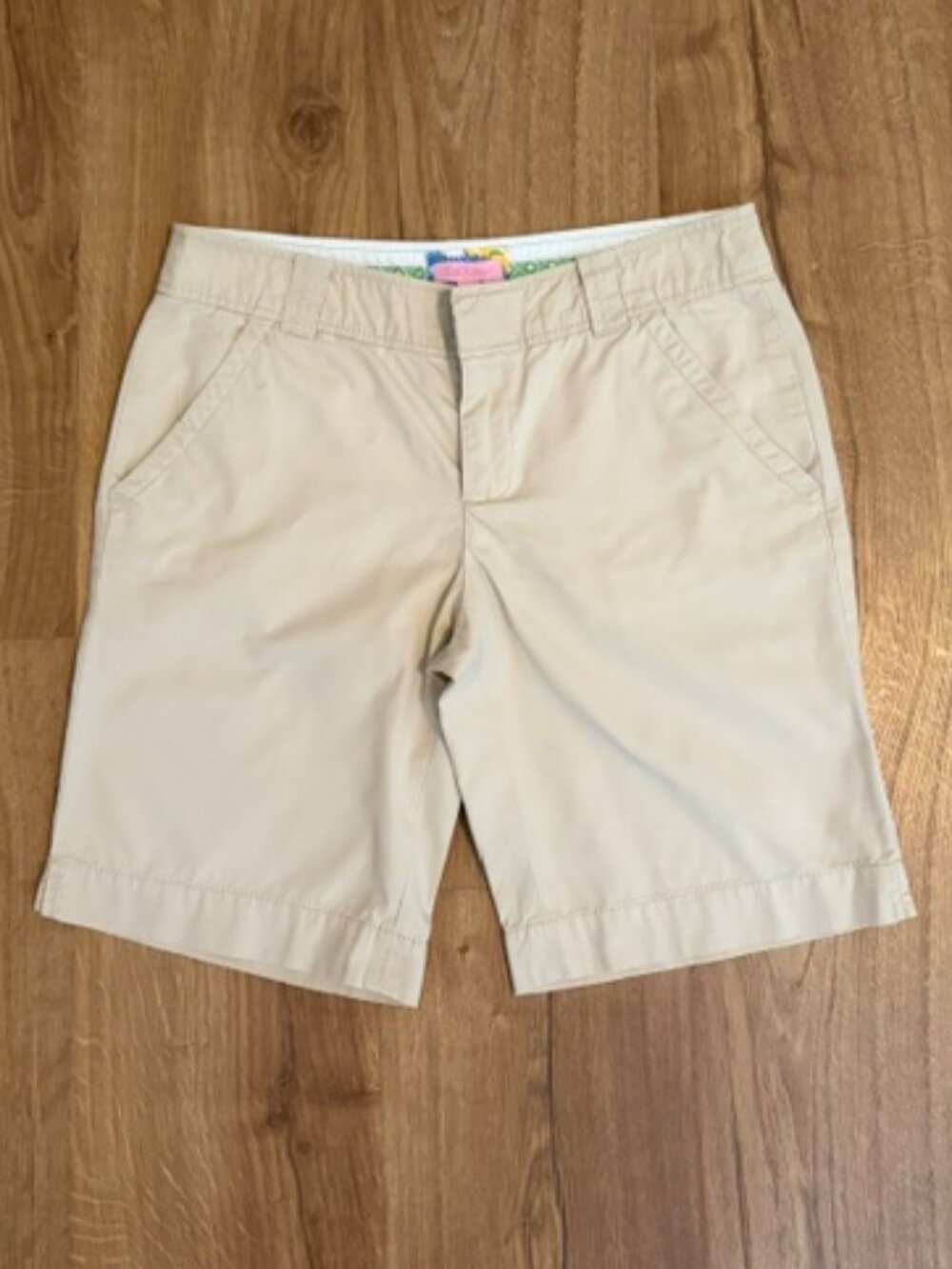Women's Lilly Pulitzer Khaki Bermuda Shorts, Size 4